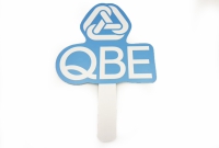 手持打卡牌6-QBE